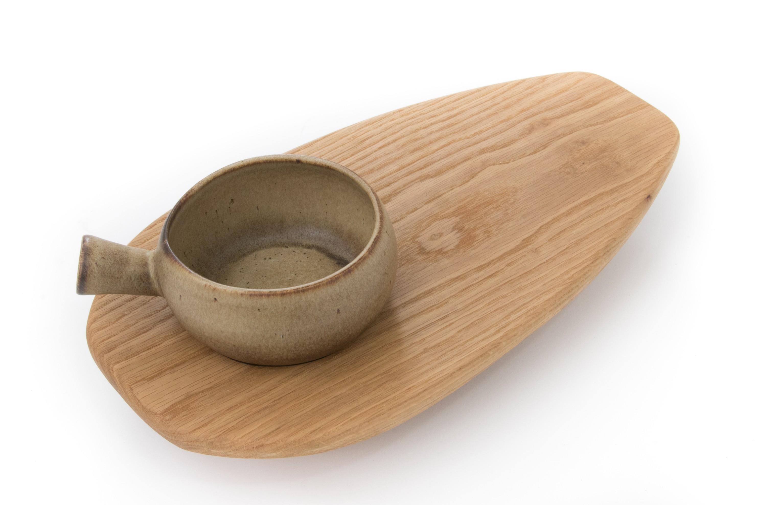 A13A5709 Soup Bowl With Oak Side Board